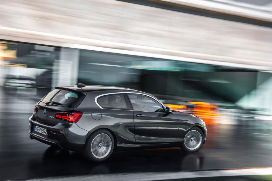  BMW 120d Urban Line 3-Door 2015 года  (фото 17 из 29)